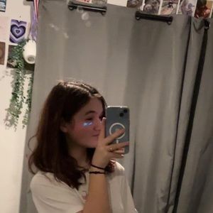 Meet your Posher, Lea